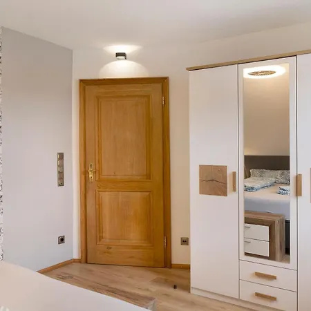Haus Claudia Apartamento *